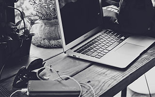 JiuyouAPP下载-阿森纳中场创造力爆棚，枪手冲击冠军宝座，阿森纳coyg