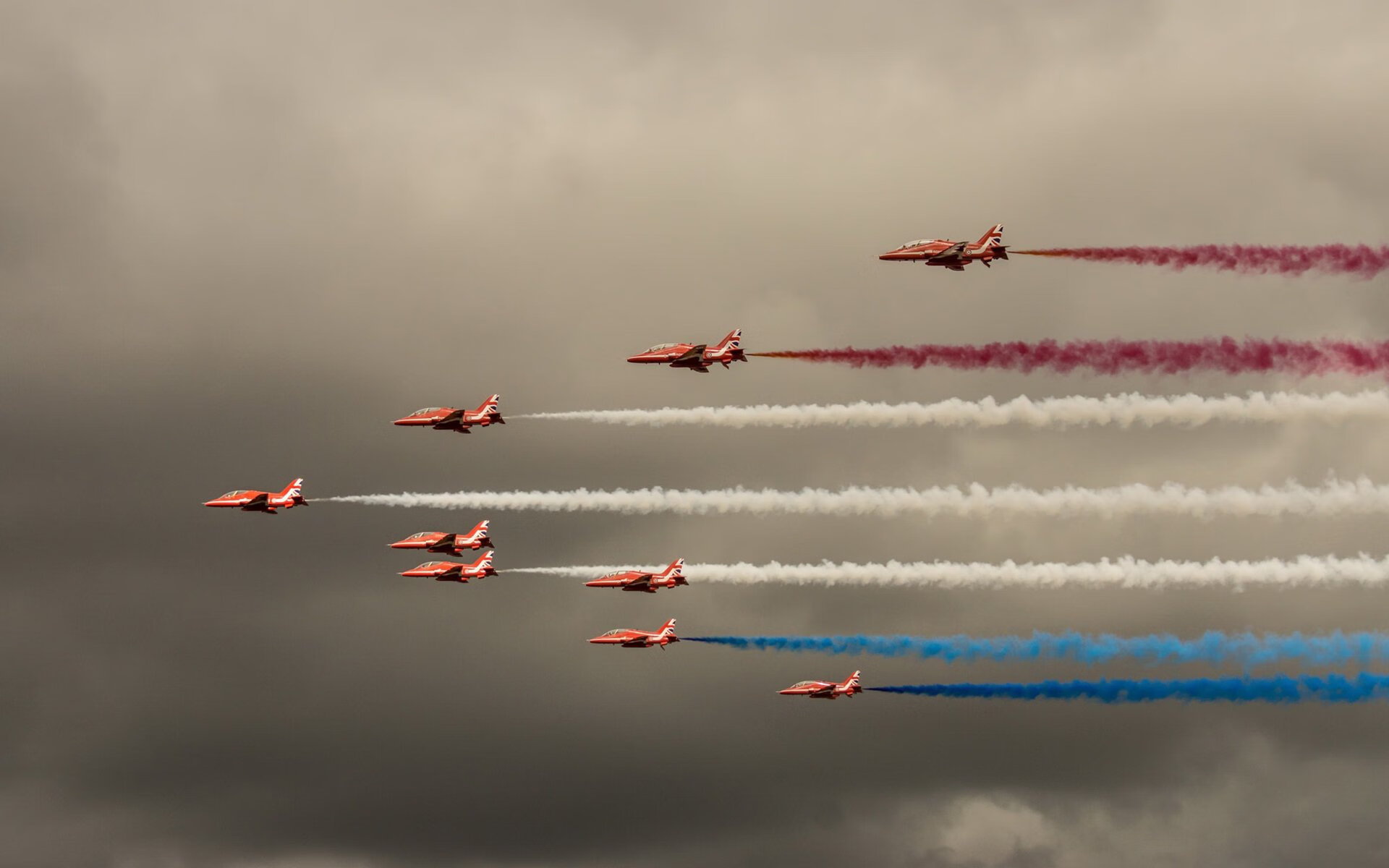 九游app下载中心-波兰队赛制解析：赛制中的团队协作与个体技术提升，波兰地区联赛